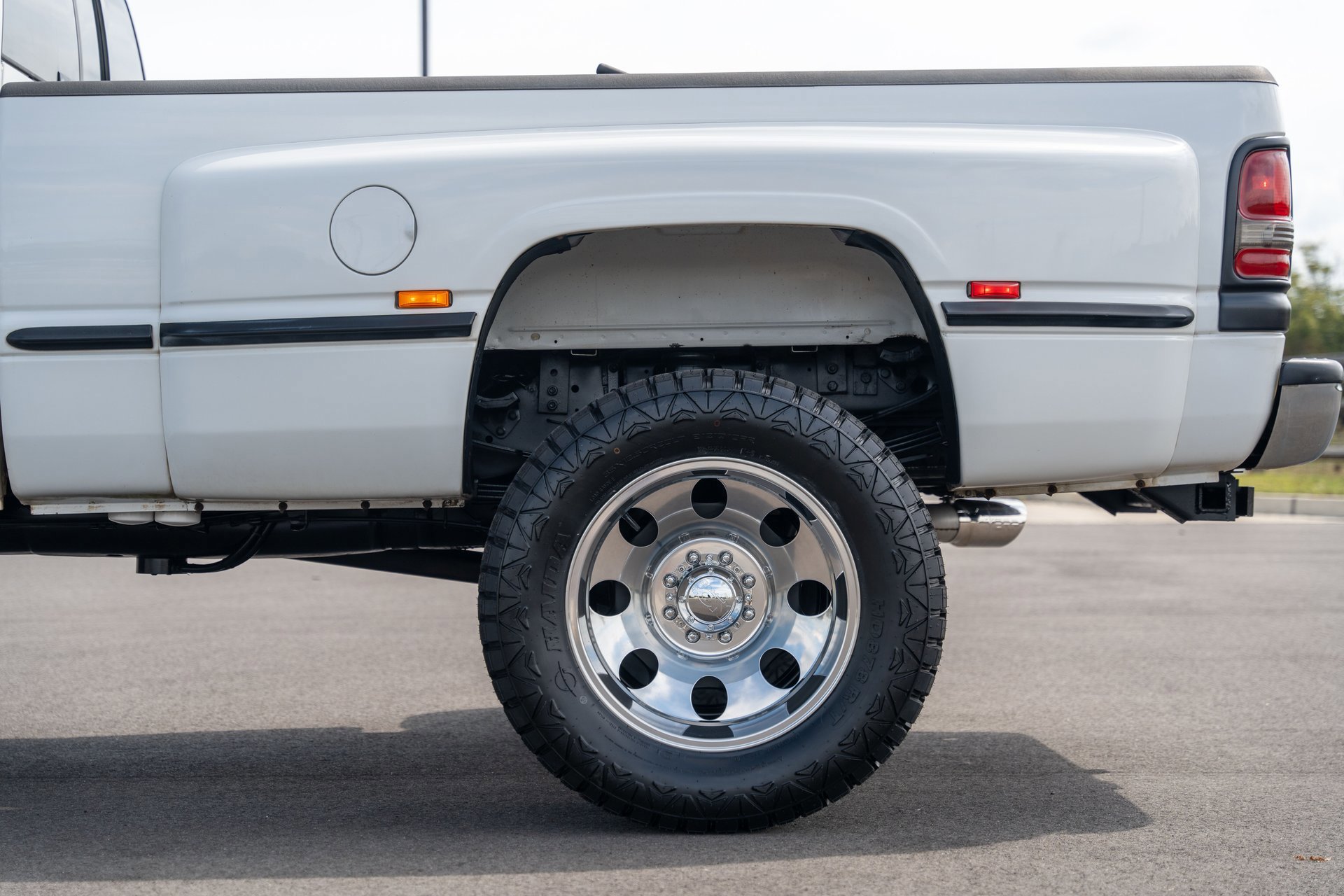 Used 1999 Dodge Ram 3500 Truck 4x4 Quad Cab image 17