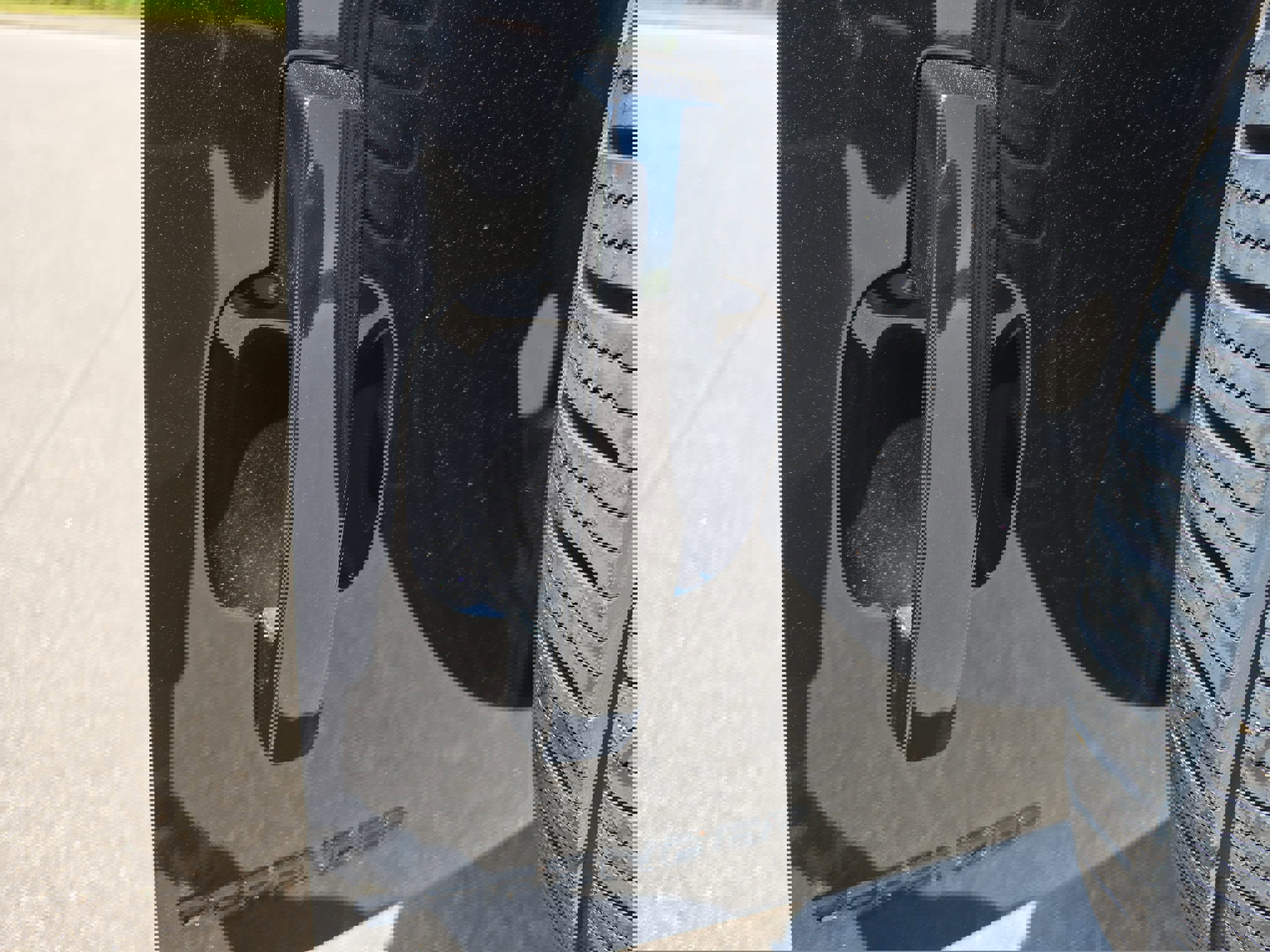 Used 2025 Land Rover Defender 110 S image 13