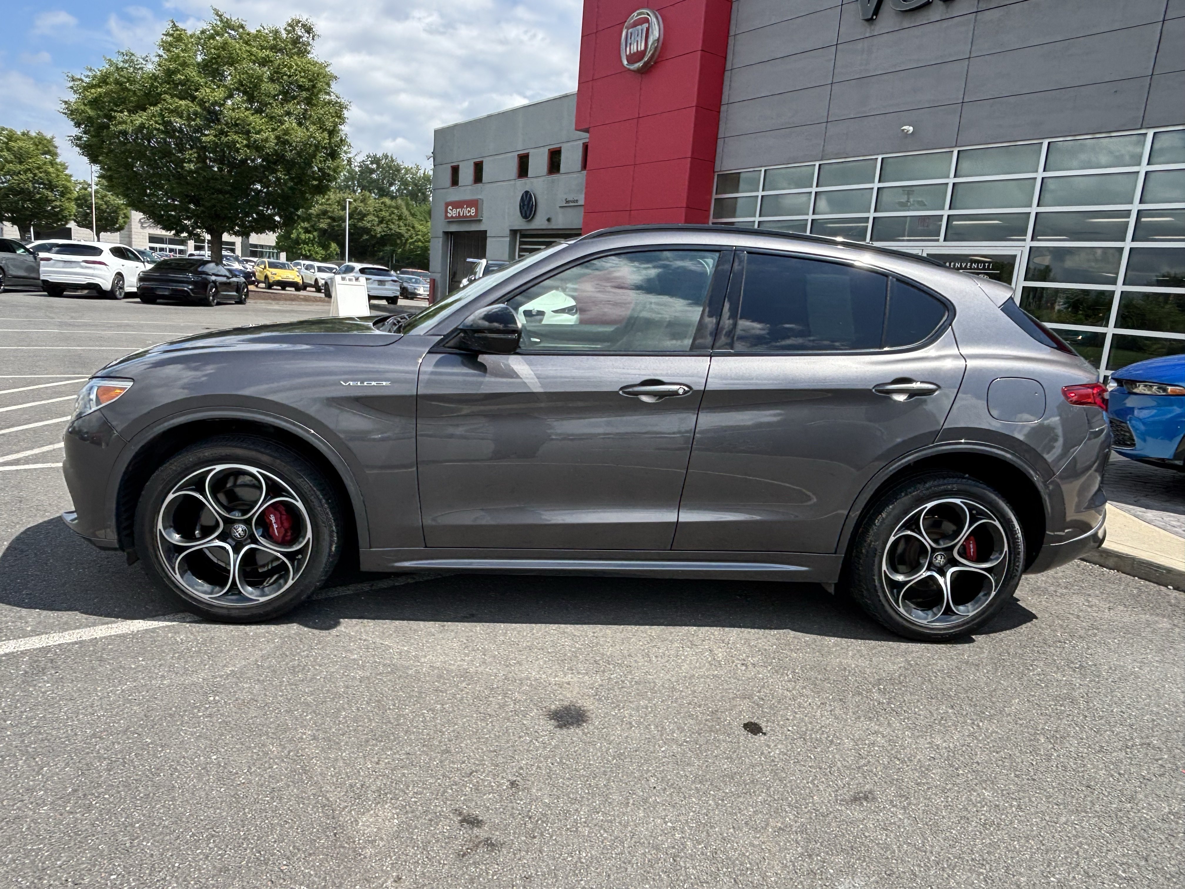 Certified 2023 Alfa Romeo Stelvio Veloce AWD/4WD image 4