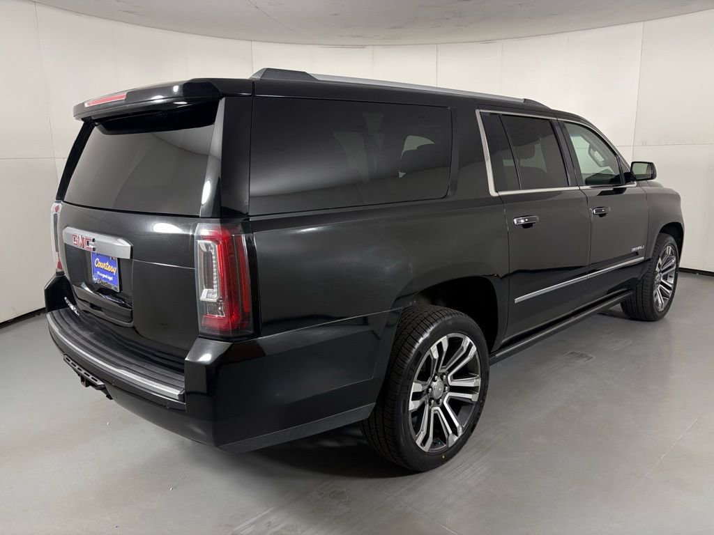 Used 2018 GMC Yukon XL Denali w/ Denali Ultimate Package image 10