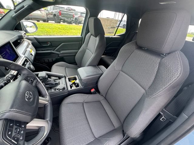 New 2026 Toyota 4Runner SR5 AWD/4WD image 14