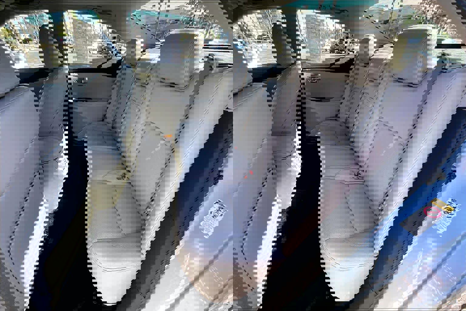 Used 2010 Lexus ES 350 image 18