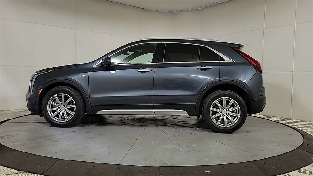 Certified 2020 Cadillac XT4 Premium Luxury w/ Cold Weather Package image 5