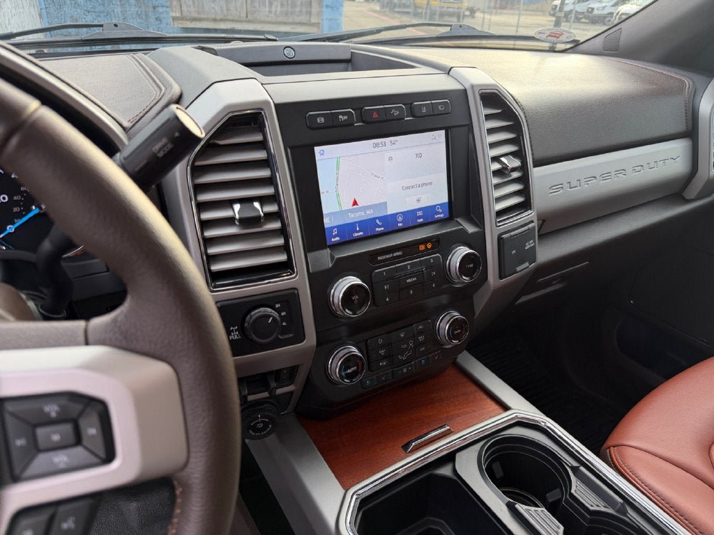 Used 2020 Ford F350 King Ranch w/ King Ranch Ultimate Package AWD/4WD image 18