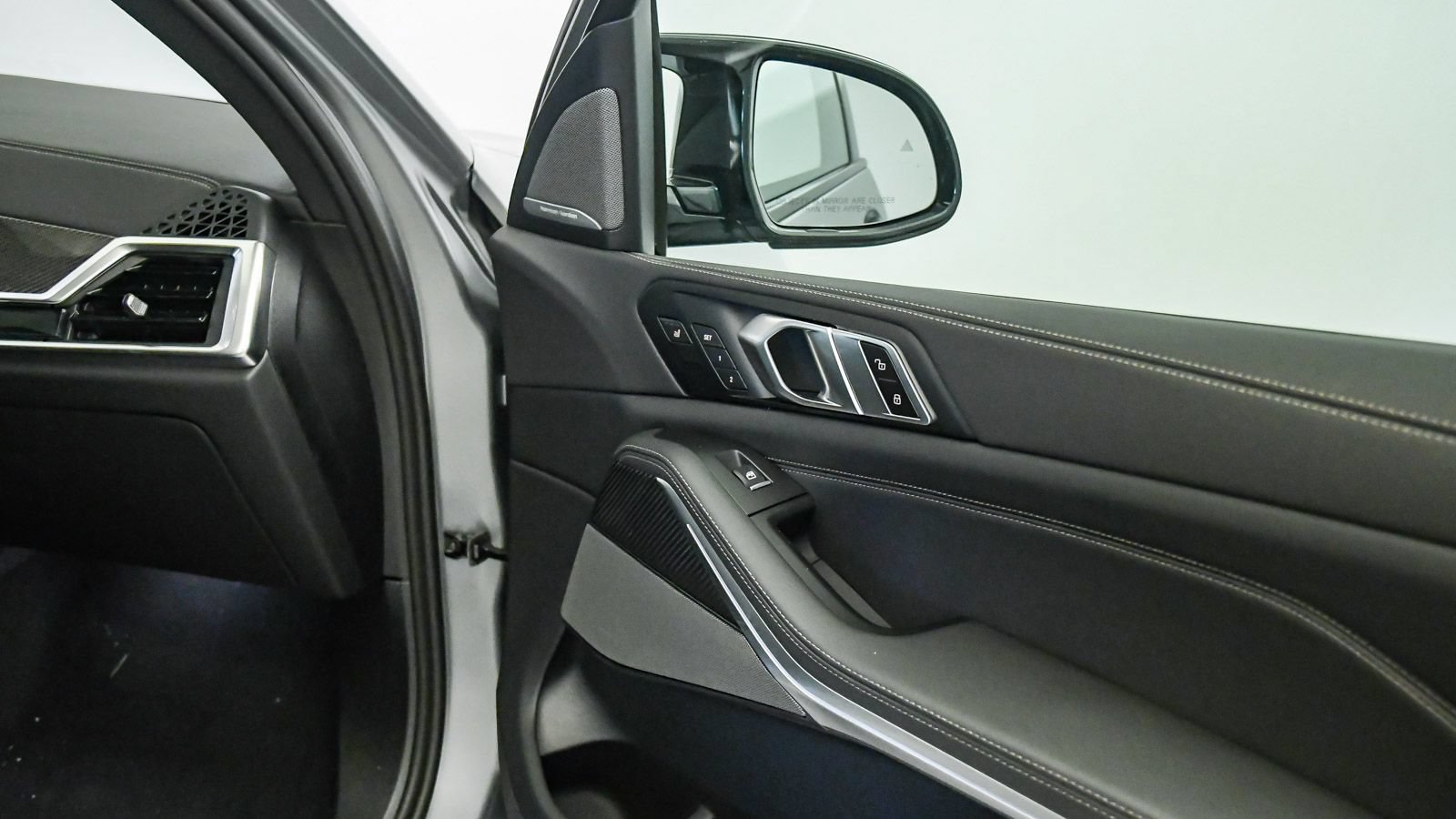New 2026 BMW X5 M60i AWD/4WD image 22