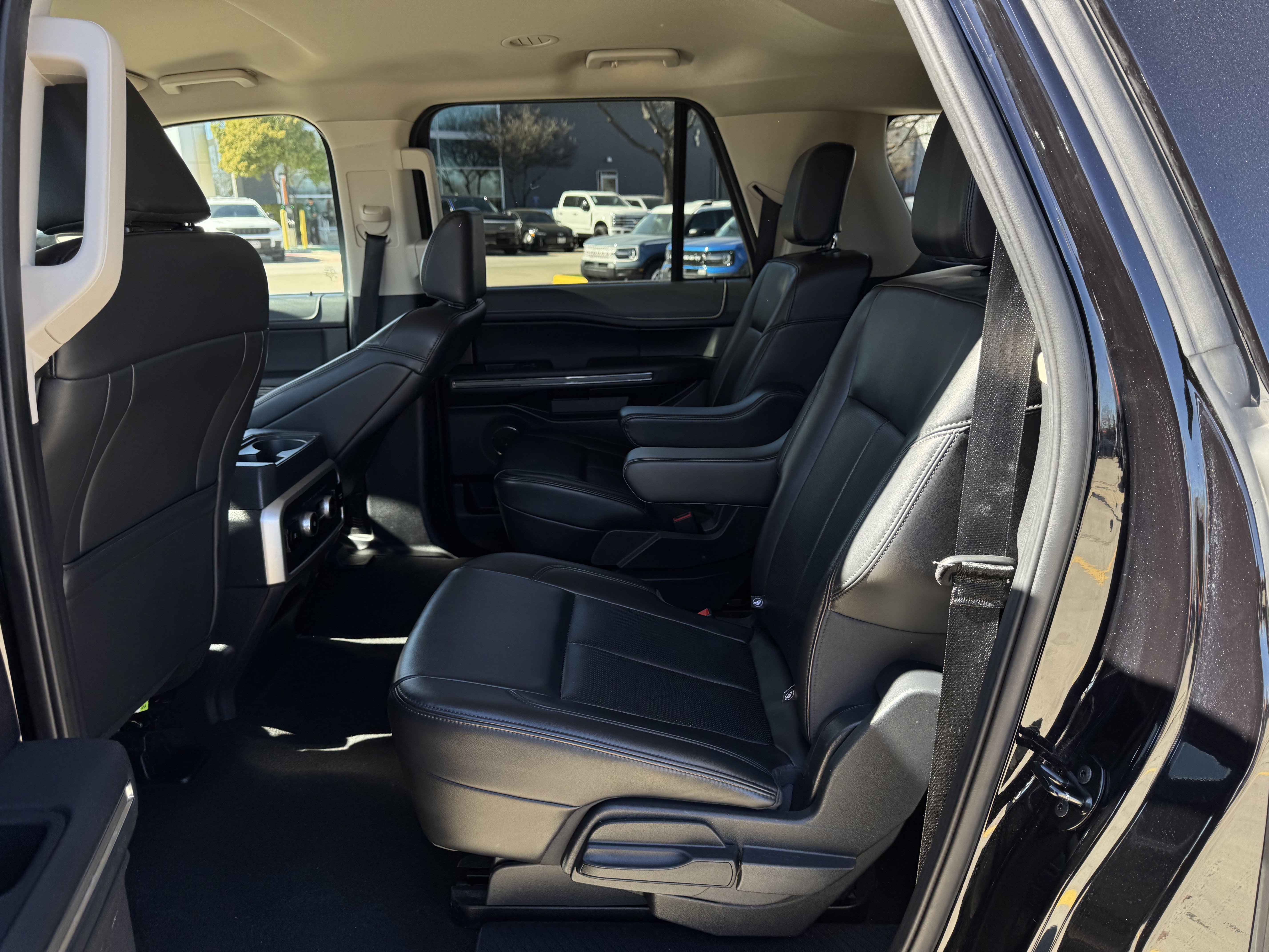 Certified 2024 Ford Expedition Max XLT image 13