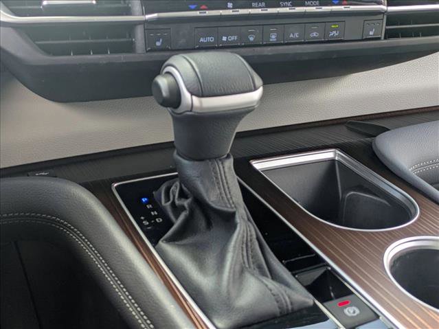 Used 2024 Toyota Sienna XLE image 12