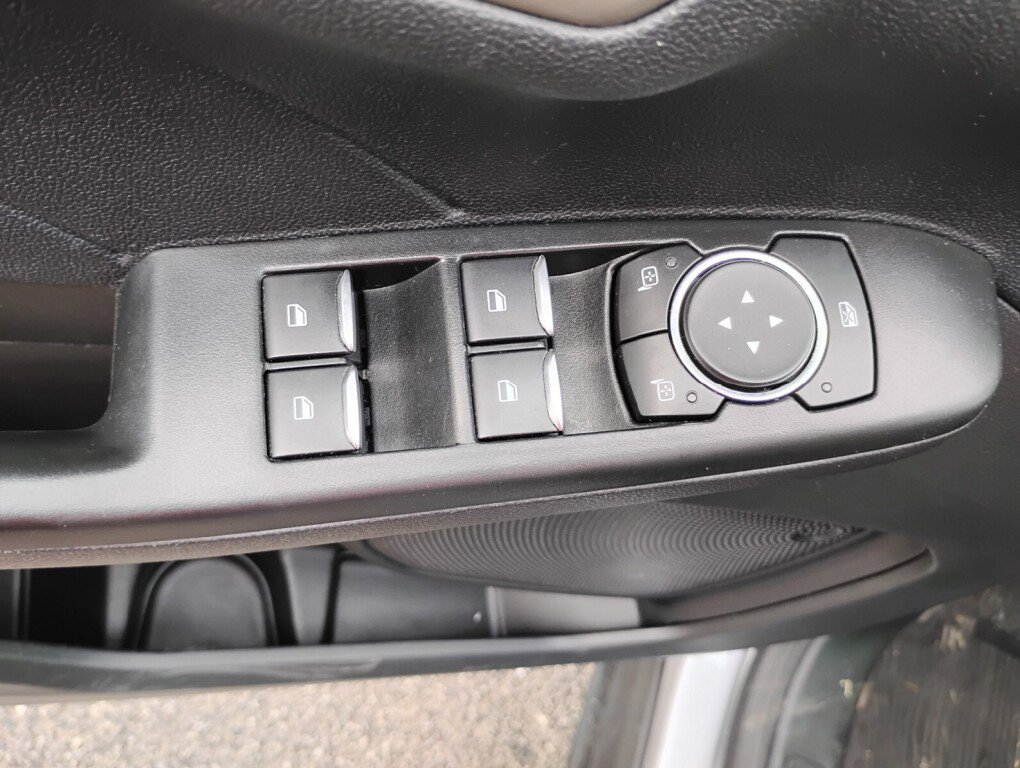 Used 2022 Ford Escape SE w/ Cold Weather Package AWD/4WD image 13