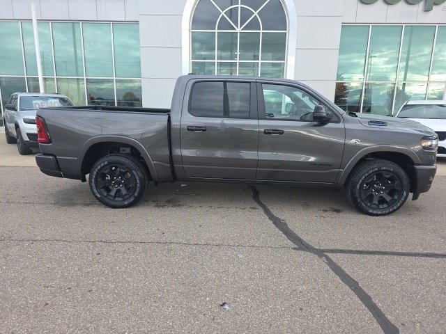 New 2026 RAM 1500 4x4 Crew Cab image 4