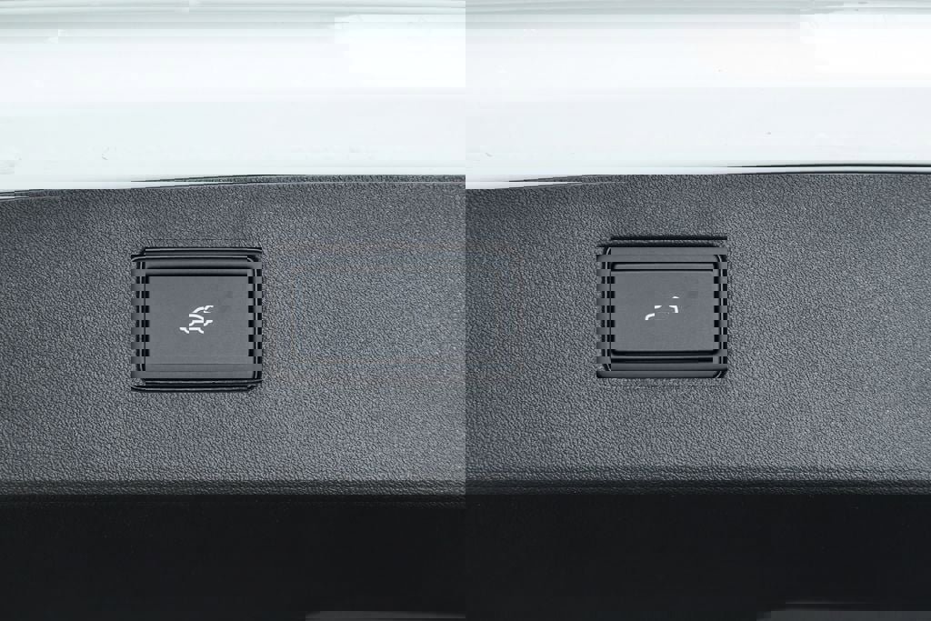 New 2026 Volkswagen Tiguan SE image 30