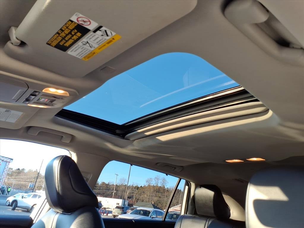 Used 2022 Toyota Highlander XLE image 15