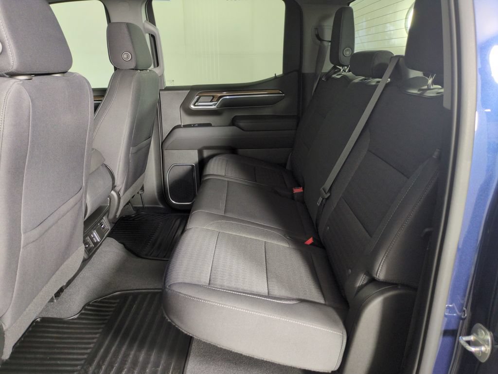Used 2022 Chevrolet Silverado 1500 LT AWD/4WD image 23