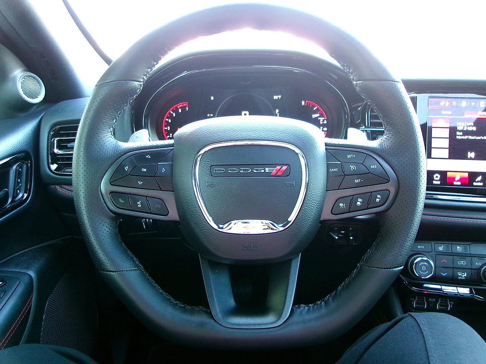 Used 2025 Dodge Durango R/T AWD/4WD image 9