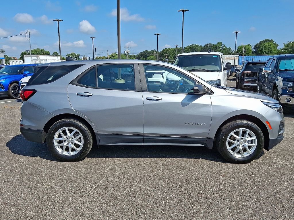 Used 2024 Chevrolet Equinox LS w/ LPO, Floor Liner Package image 13
