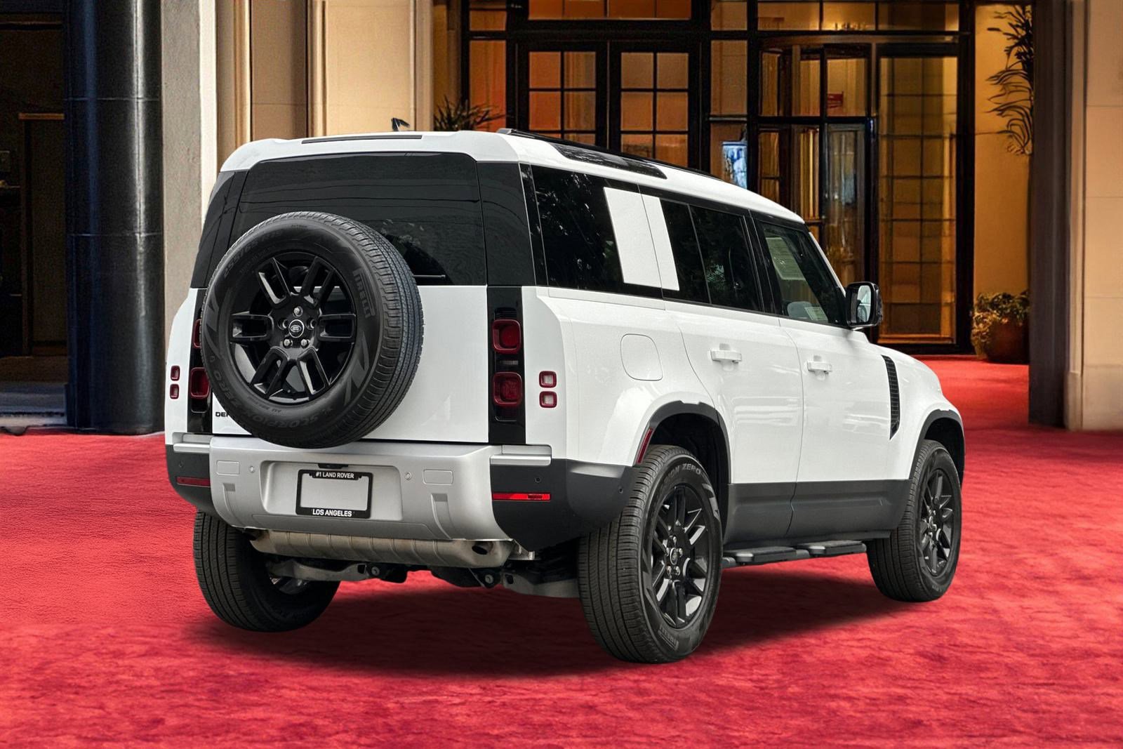 Used 2025 Land Rover Defender 110 S image 10