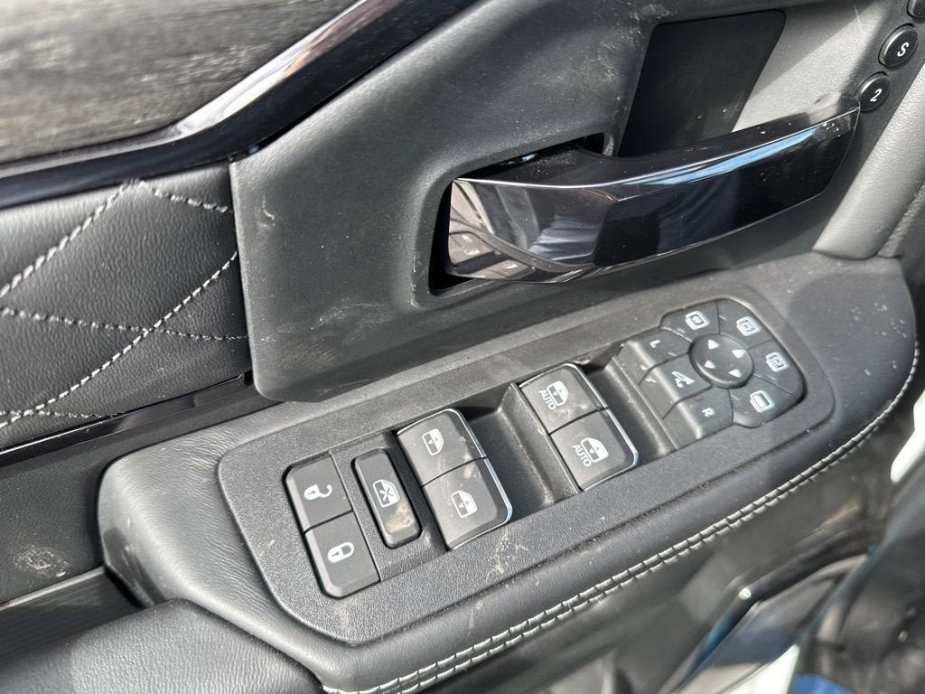 New 2026 RAM 3500 Limited AWD/4WD image 18