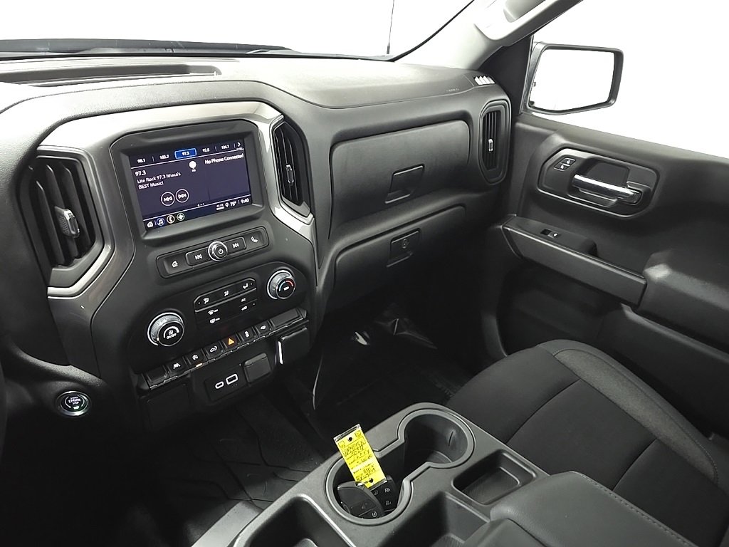 Used 2024 Chevrolet Silverado 1500 Custom w/ Dark Appearance Package image 25