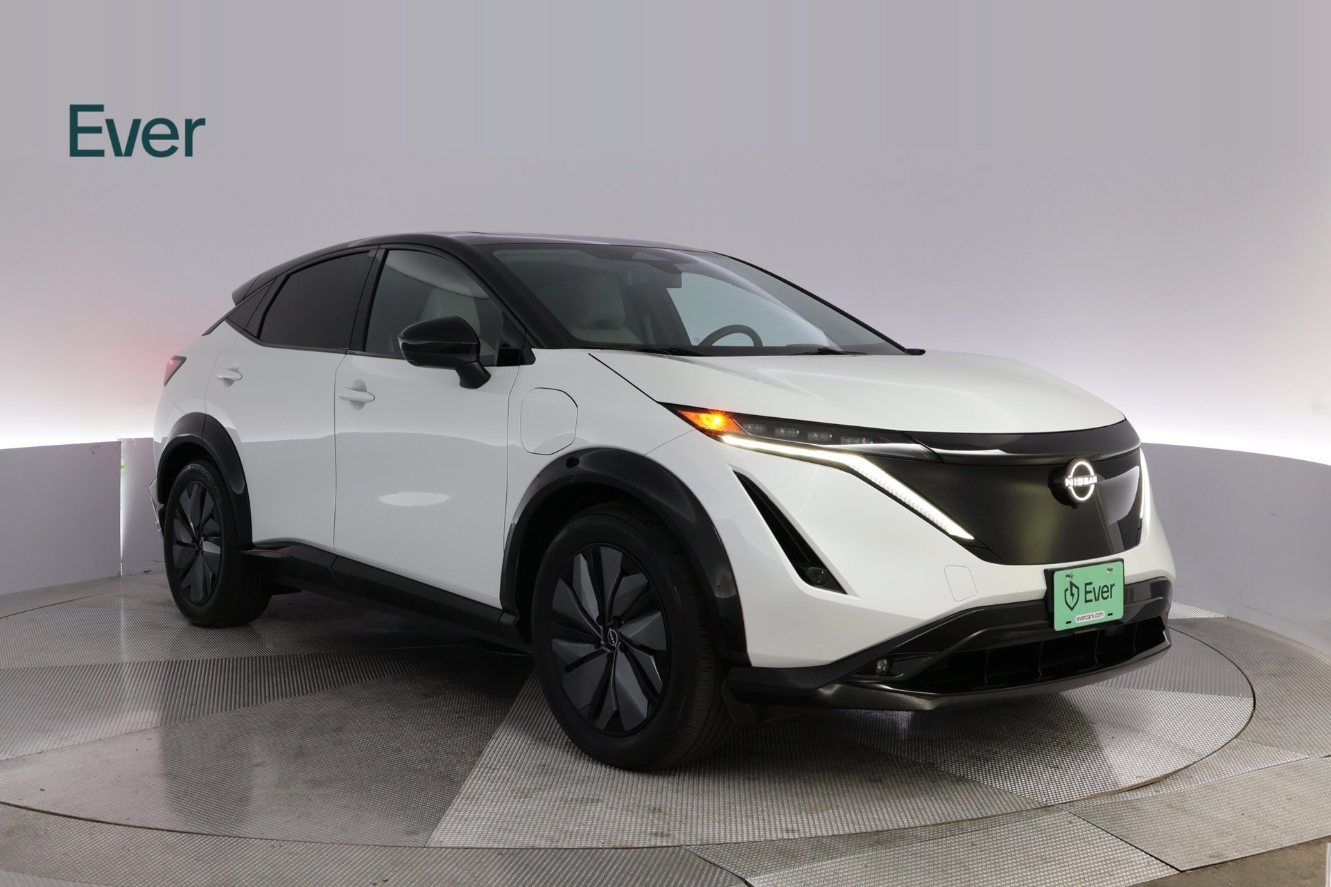 Used 2023 Nissan Ariya AWD image 13