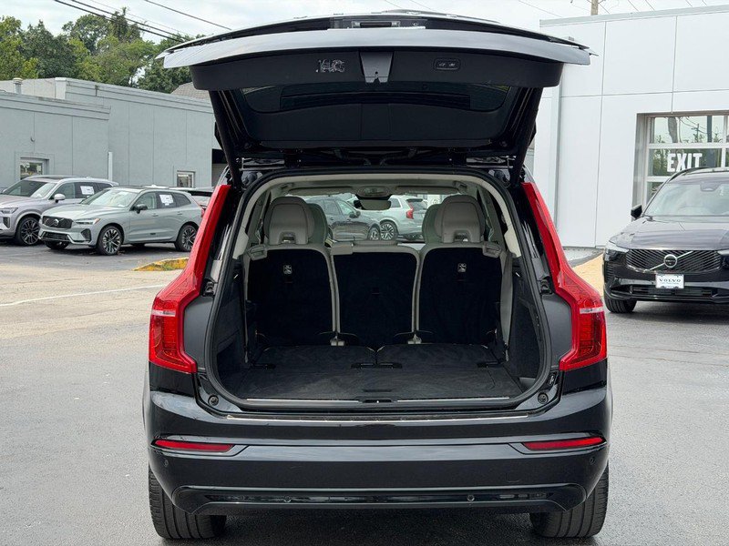 Certified 2023 Volvo XC90 T8 Ultimate w/ Lounge Package AWD/4WD image 5