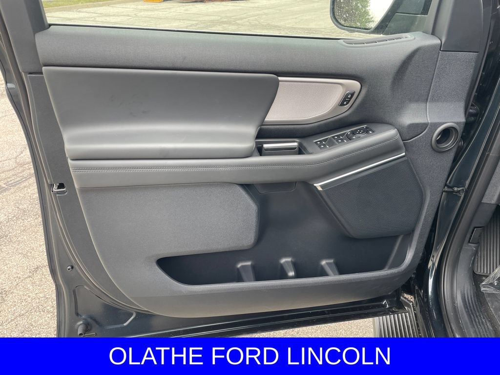 New 2026 Ford Expedition Max Active AWD/4WD image 15