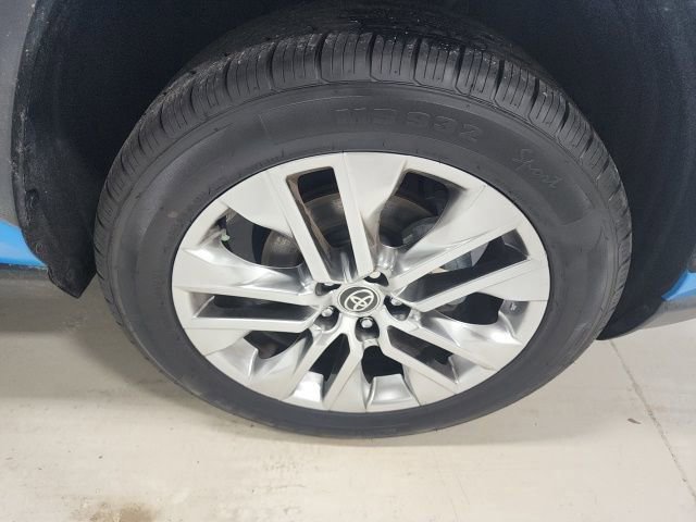 Certified 2021 Toyota RAV4 XLE Premium image 41