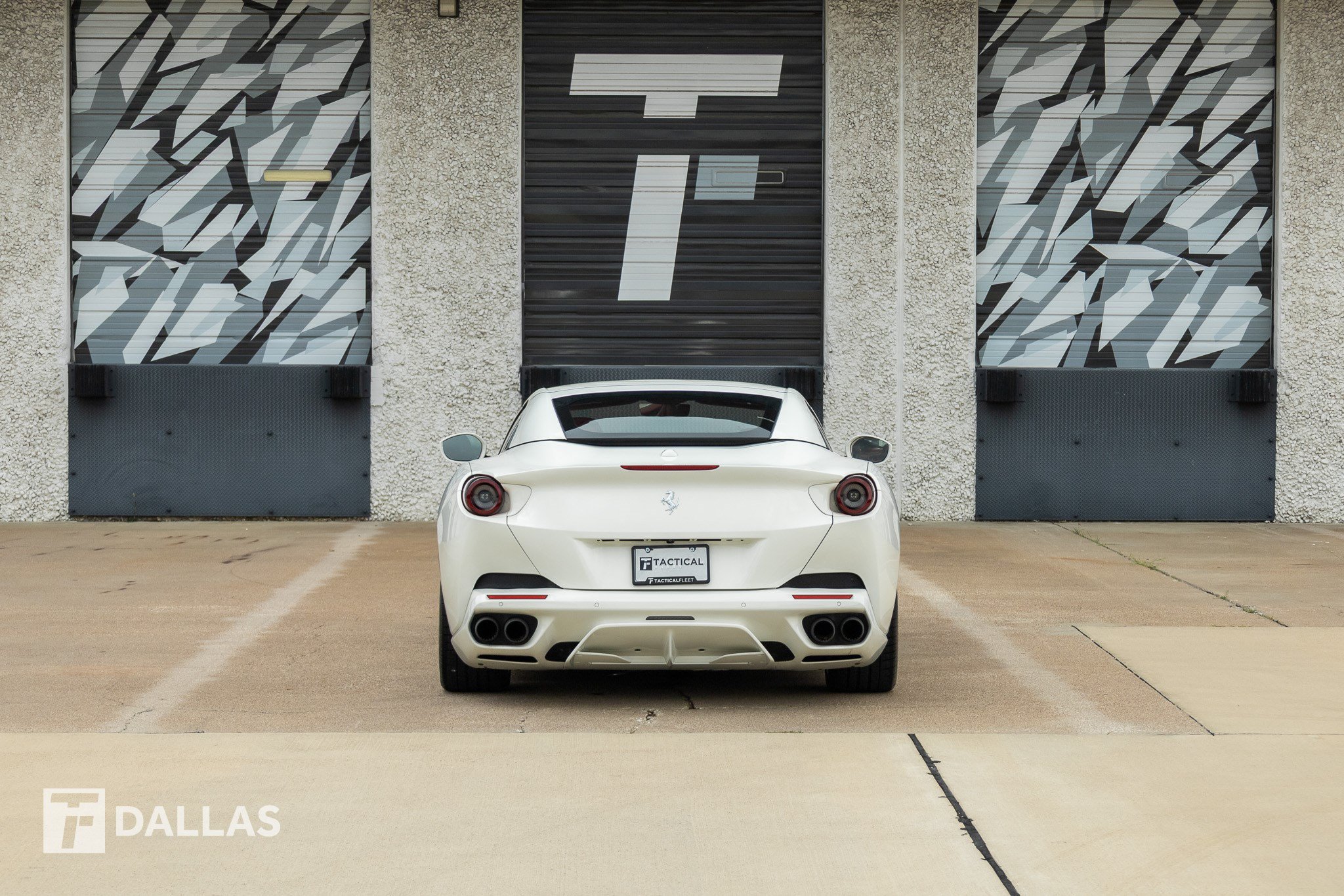 Used 2019 Ferrari Portofino RWD image 13