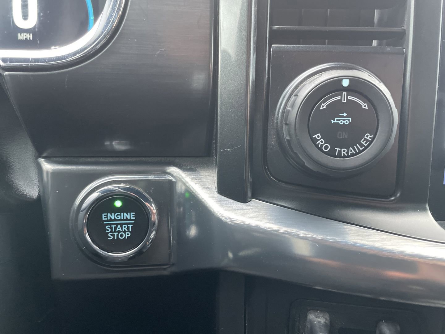 Used 2021 Ford F150 Lariat w/ Max Trailer Tow Package image 20