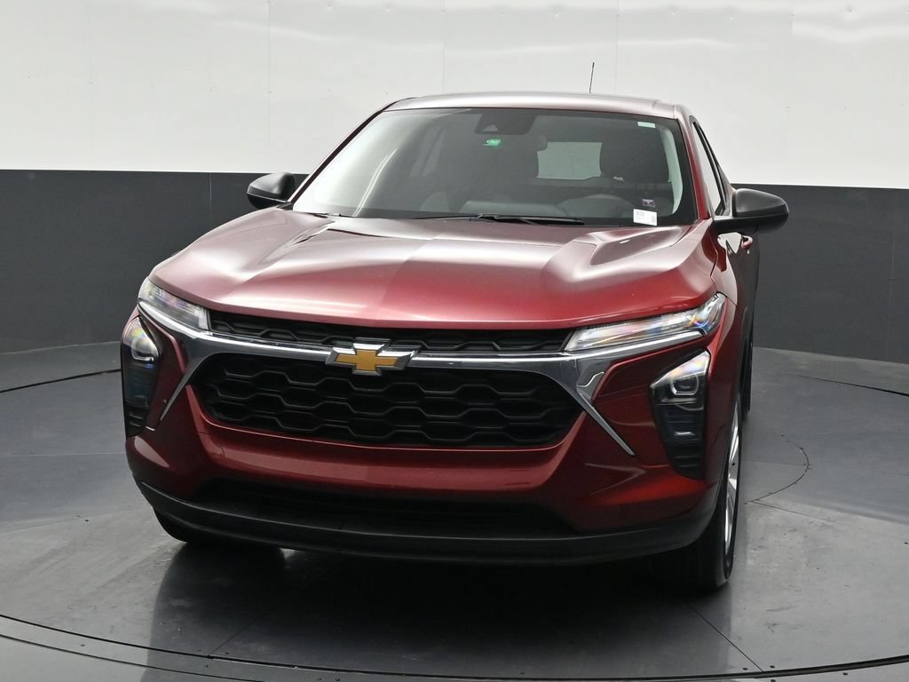 Used 2024 Chevrolet Trax LS FWD image 9