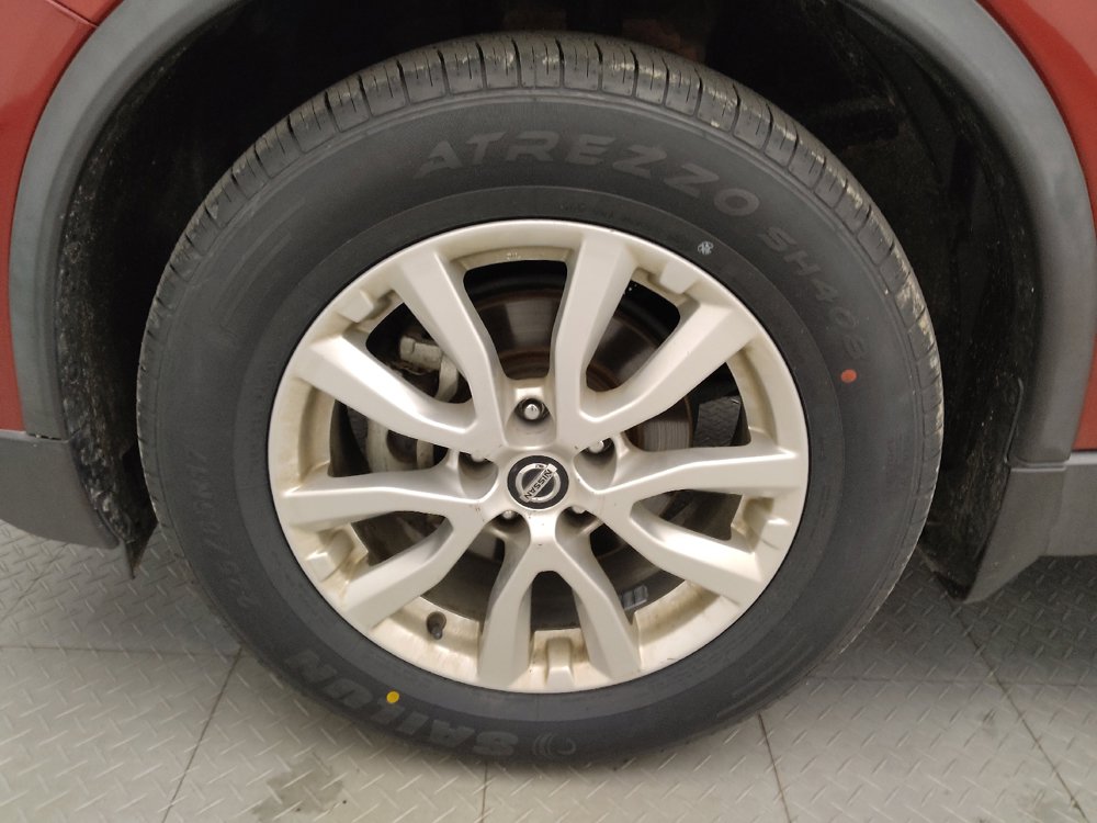 Used 2020 Nissan Rogue SV FWD image 31