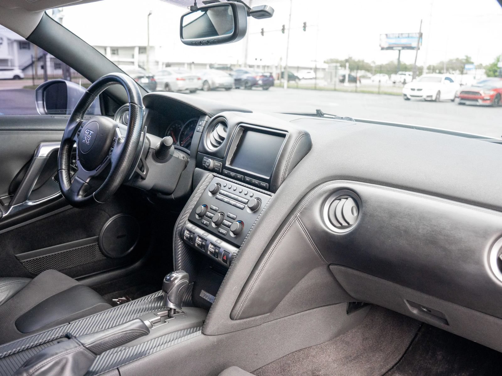 Used 2009 Nissan GT-R Premium AWD/4WD image 40