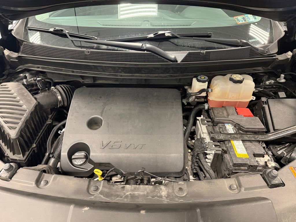 Used 2021 Chevrolet Traverse LT image 28