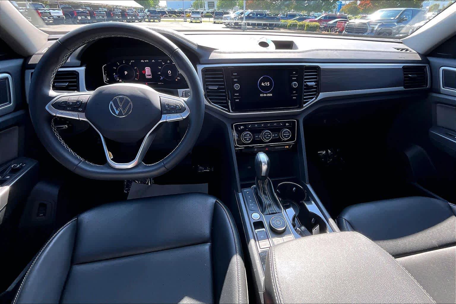 Used 2023 Volkswagen Atlas SE w/ Panoramic Sunroof Package AWD/4WD image 15