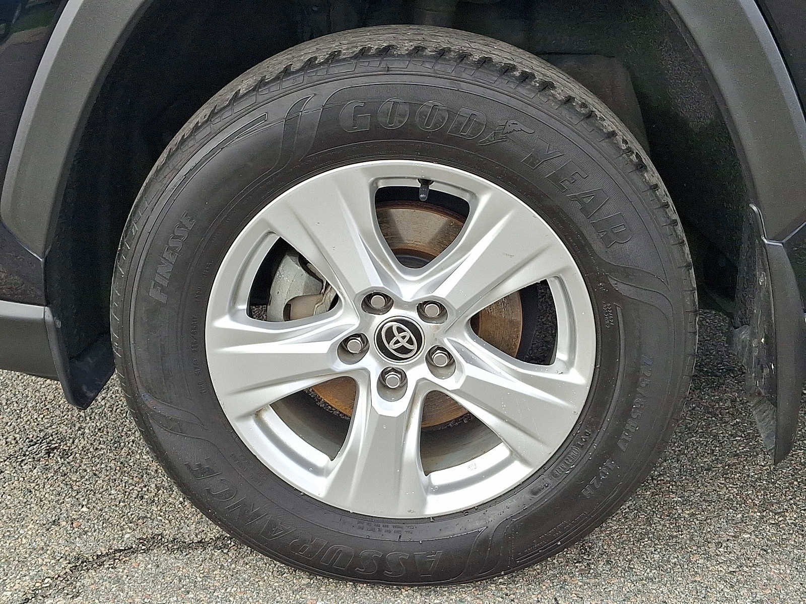 Certified 2021 Toyota RAV4 XLE w/ Convenience Package image 11