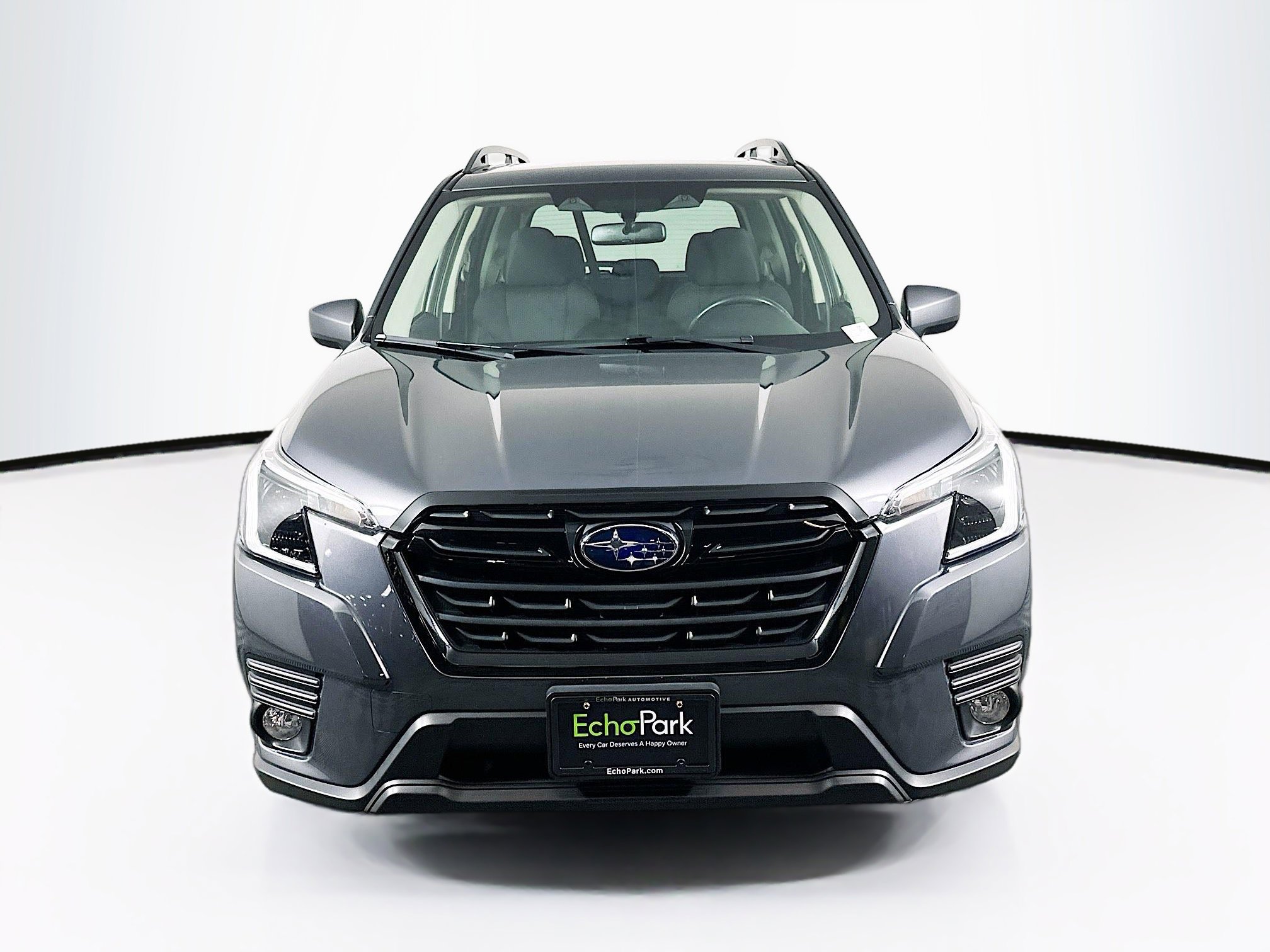 Used 2022 Subaru Forester Premium image 2