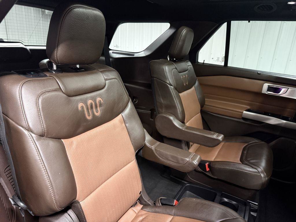 Used 2021 Ford Explorer King Ranch w/ Premium Technology Package AWD/4WD image 38
