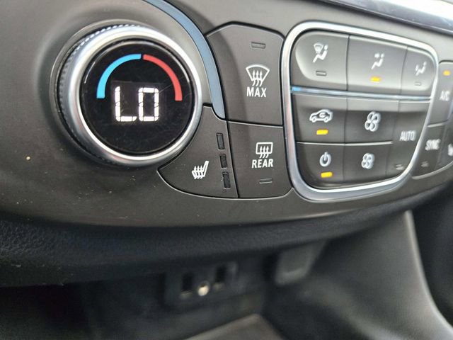 Used 2018 Chevrolet Traverse LT image 31