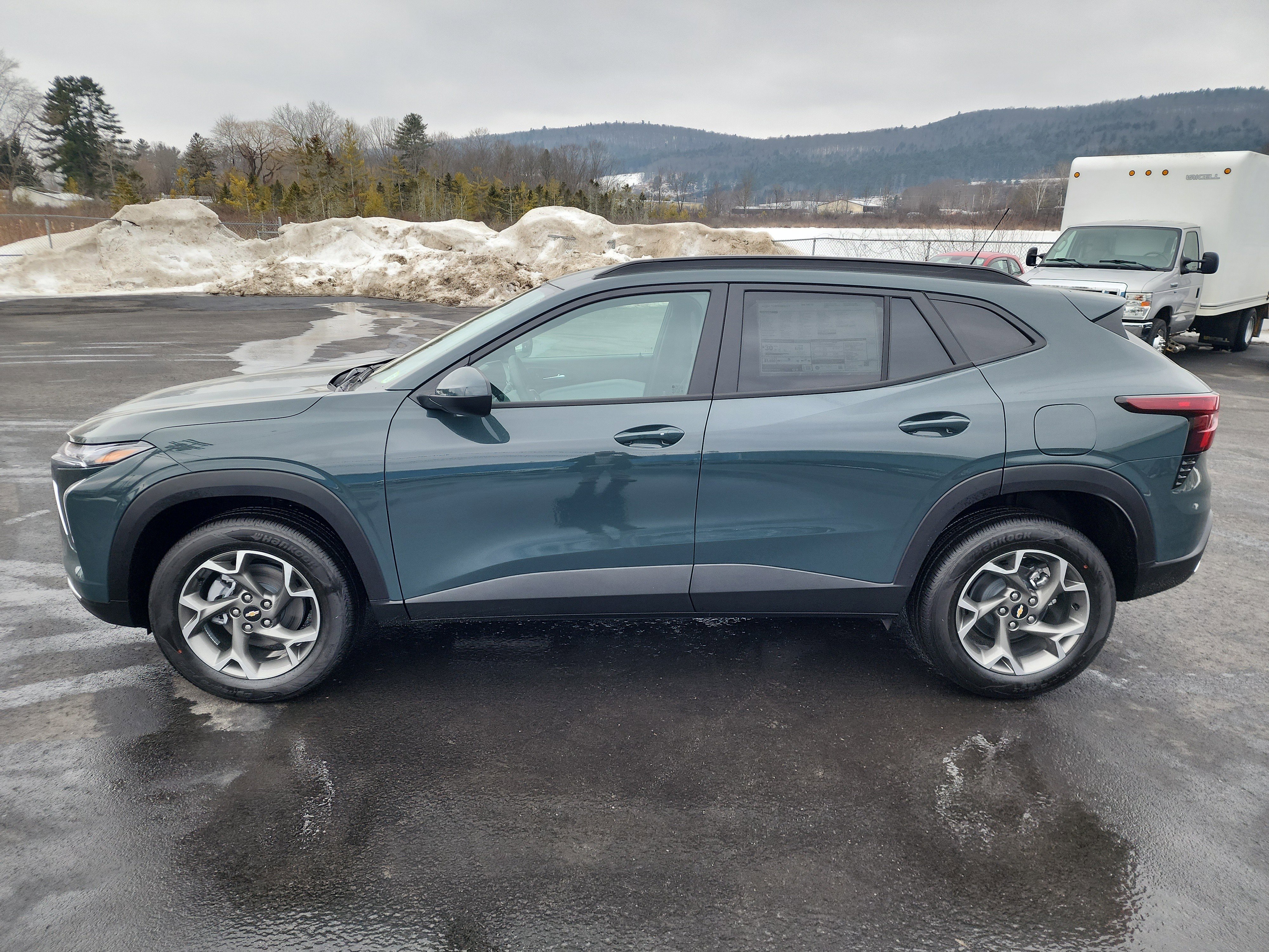 New 2026 Chevrolet Trax LT w/ LT Convenience Package image 5
