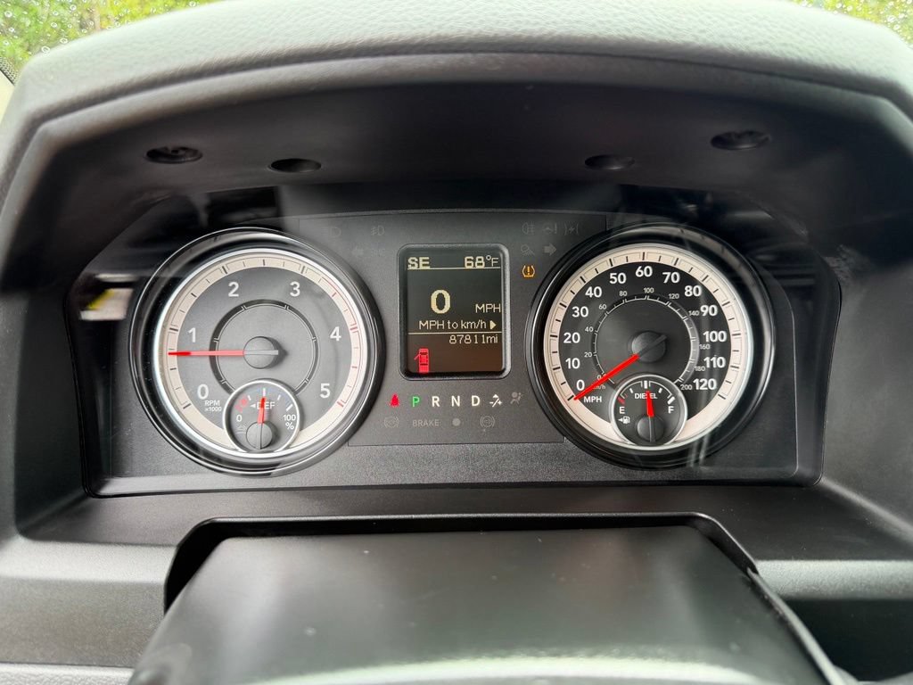 Used 2017 RAM 2500 Tradesman w/ Chrome Appearance Group AWD/4WD image 19