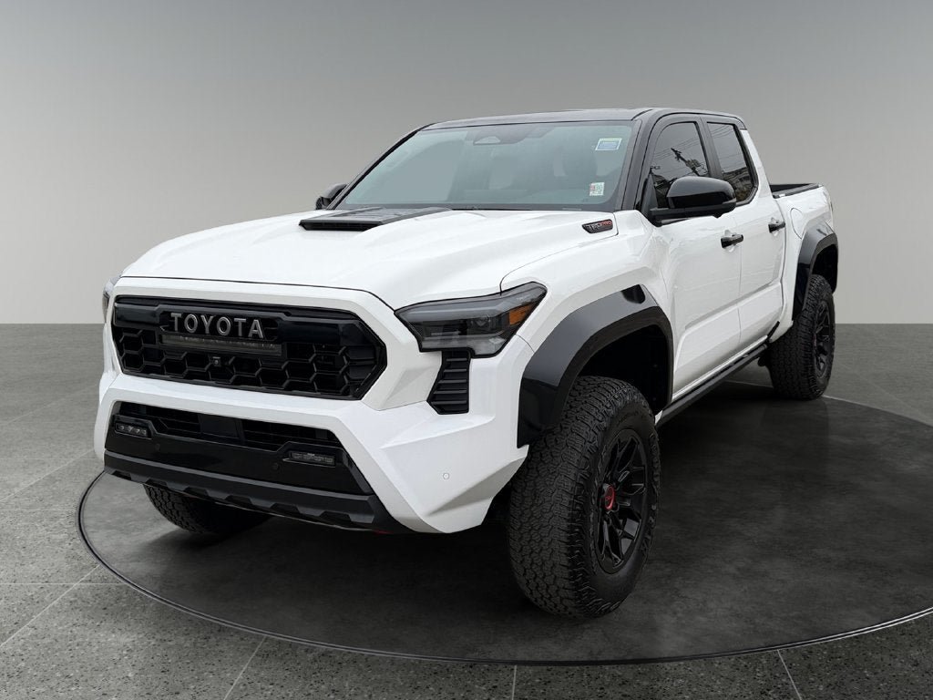 Used 2025 Toyota Tacoma TRD Pro AWD/4WD image 3