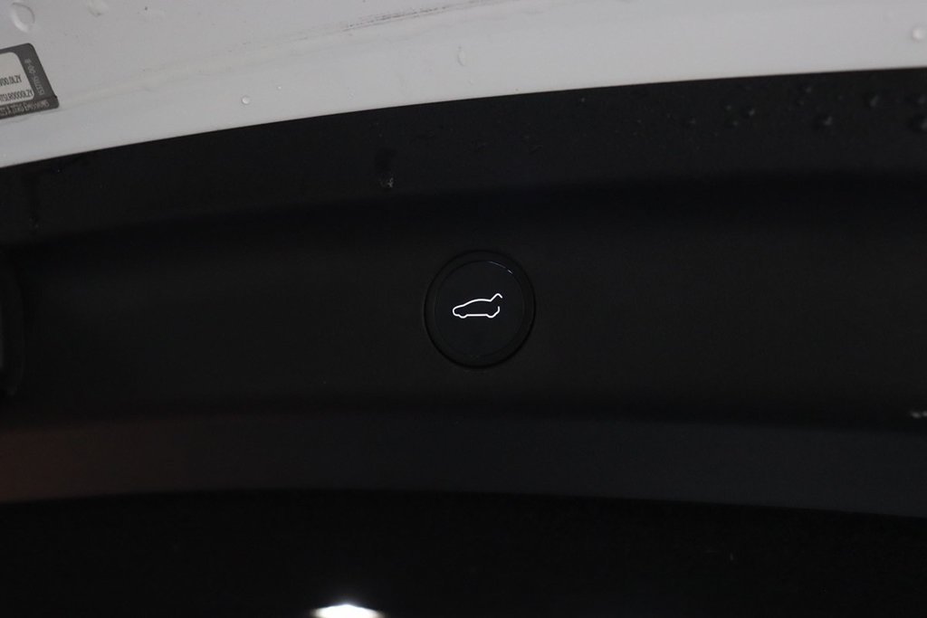 Used 2023 Tesla Model Y Long Range AWD/4WD image 11
