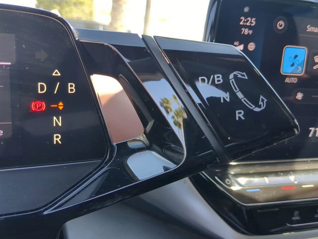 Certified 2022 Volkswagen ID.4 Pro S image 27