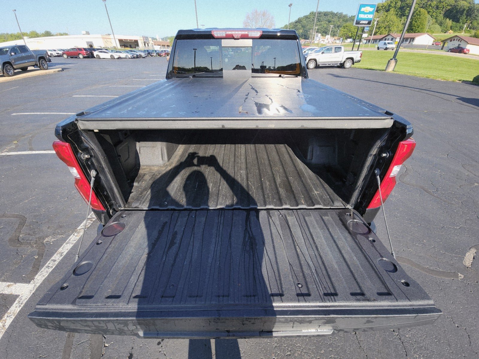 Used 2021 Chevrolet Silverado 1500 High Country w/ Technology Package AWD/4WD image 20