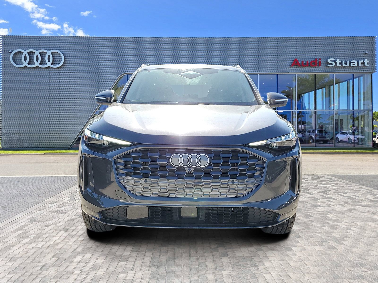 New 2025 Audi Q5 Premium Plus image 2