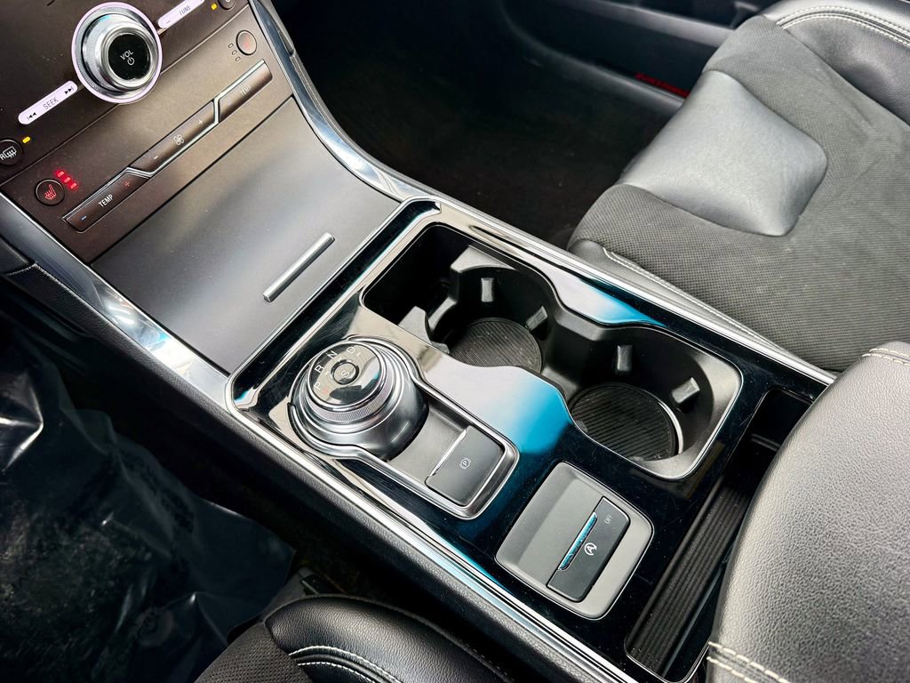 Certified 2020 Ford Edge ST w/ Cold Weather Package image 23