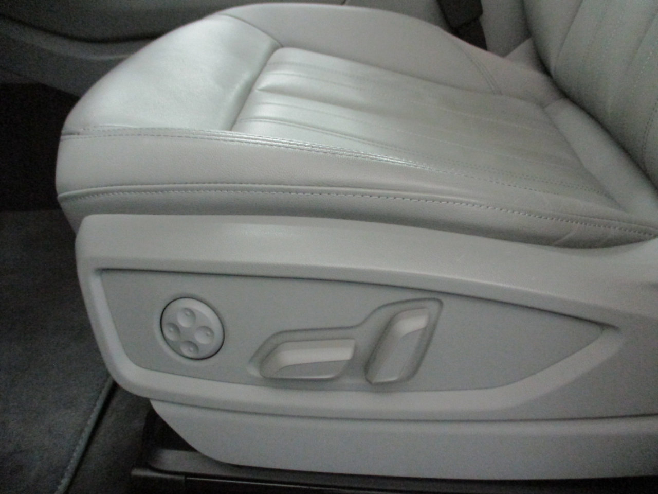 Used 2022 Audi Q5 2.0T Premium Plus image 20