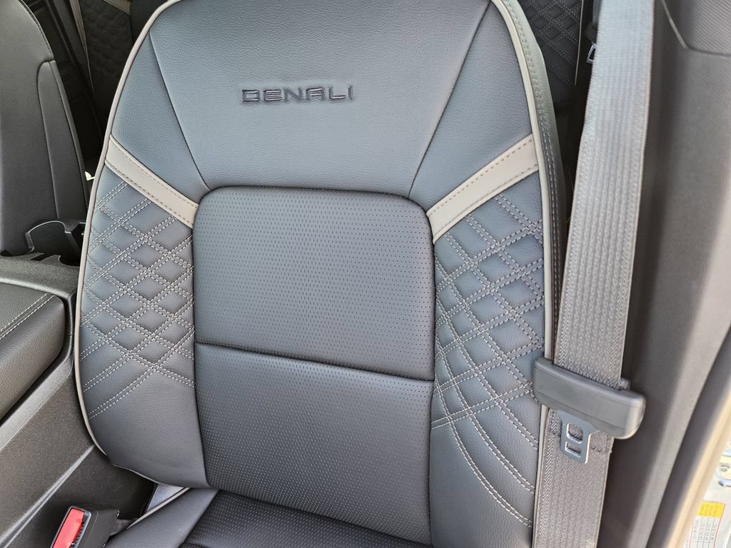 New 2026 GMC Canyon Denali AWD/4WD image 12