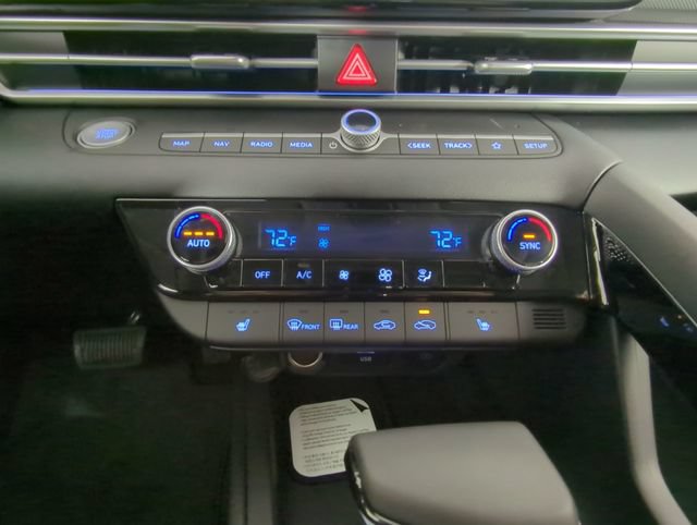 New 2026 Hyundai Elantra Limited FWD image 23