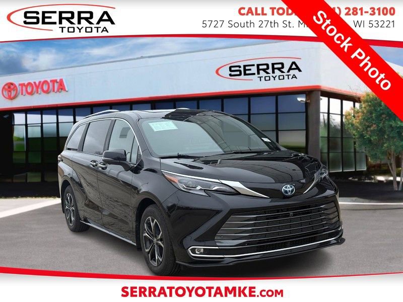 Used 2025 Toyota Sienna Platinum