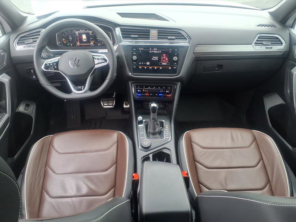 Certified 2022 Volkswagen Tiguan SEL R-Line image 16