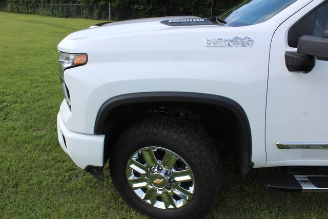 Used 2024 Chevrolet Silverado 2500 High Country w/ Z71 Off-Road Package AWD/4WD image 12